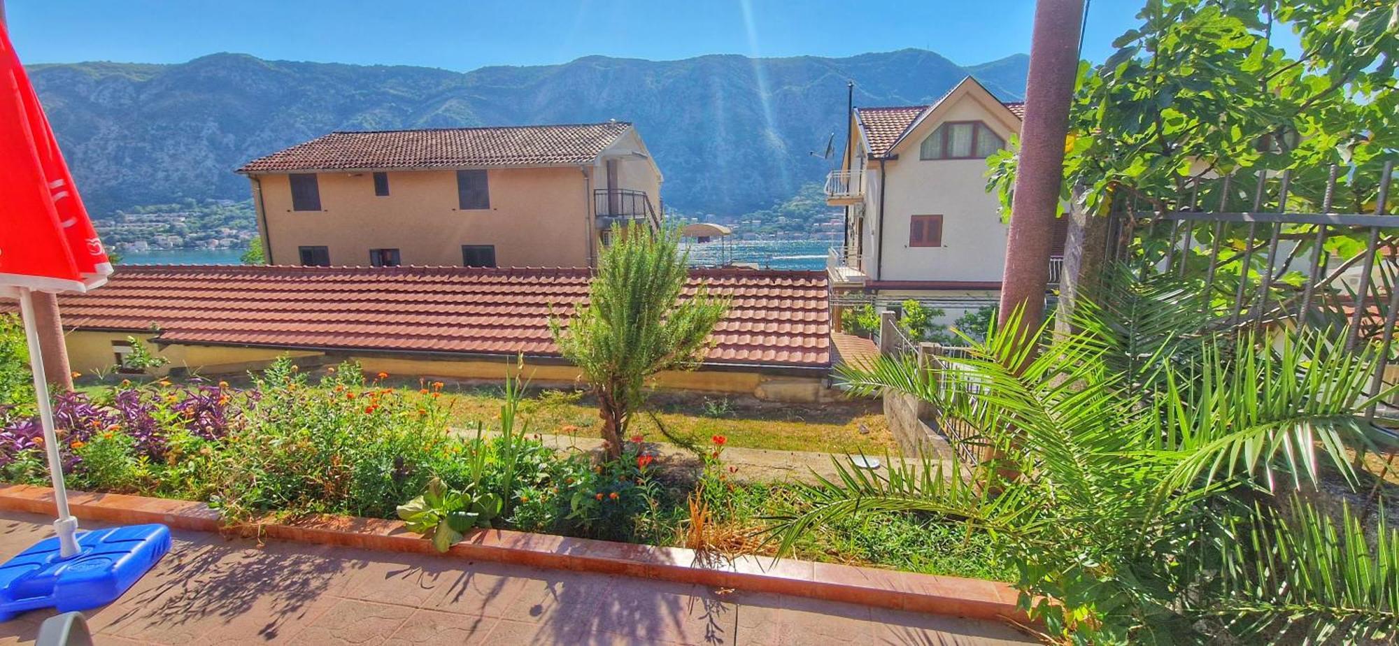 Apartments Lazarevic Kotor Habitación foto