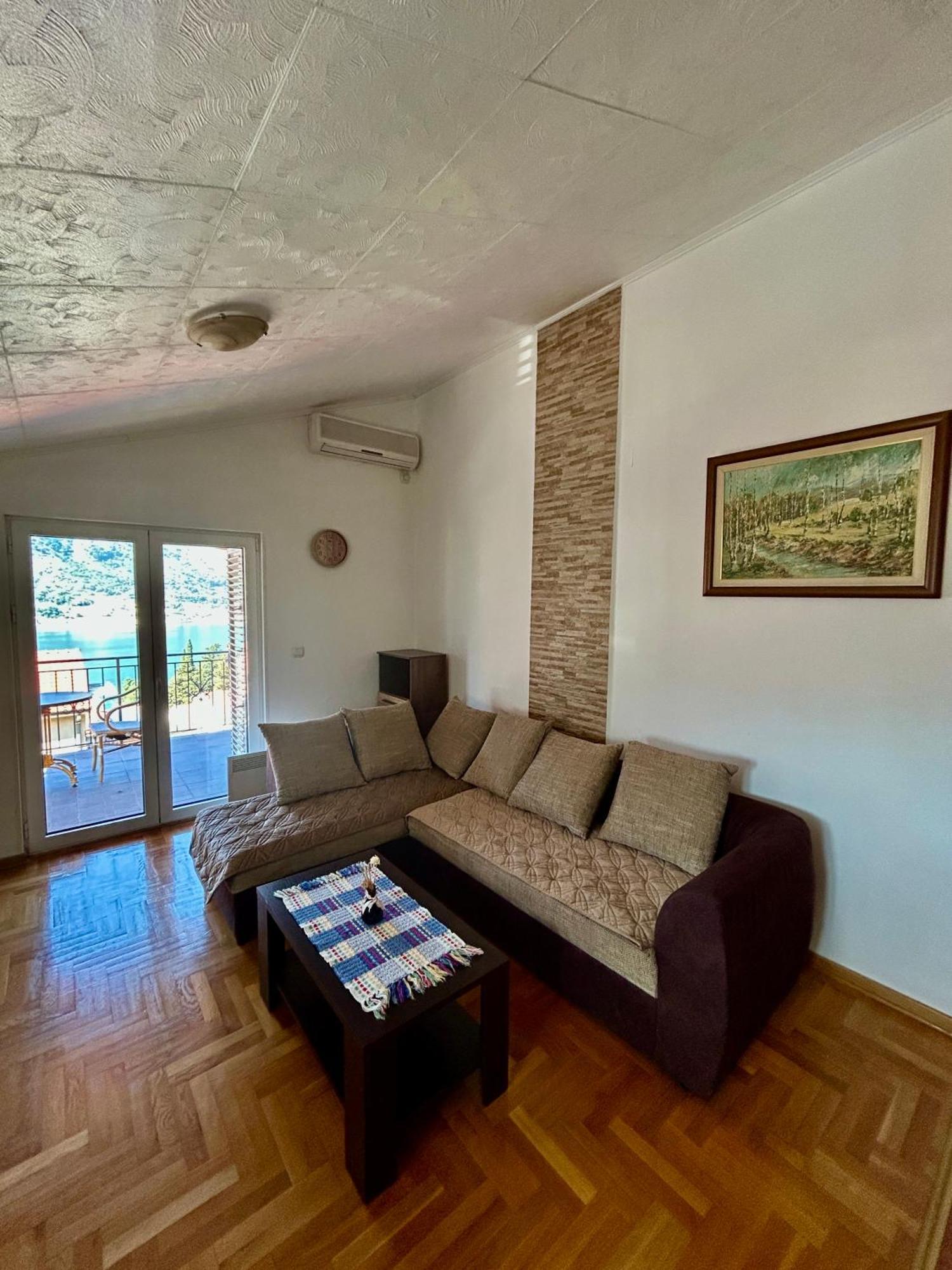 Apartments Lazarevic Kotor Exterior foto